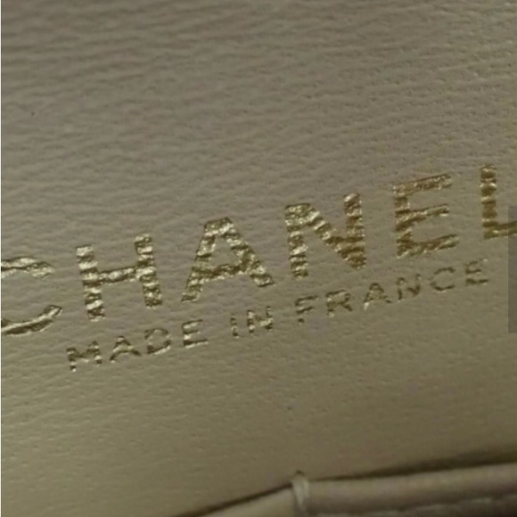 Chanel Classic Double Flap - Picture 8 of 9